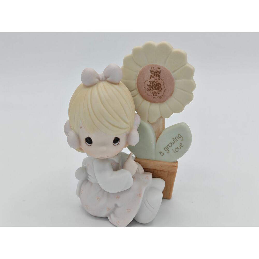 Precious Moments E0008 Enesco‎ Figurine A Growing Love Girl Flower Watering 1987